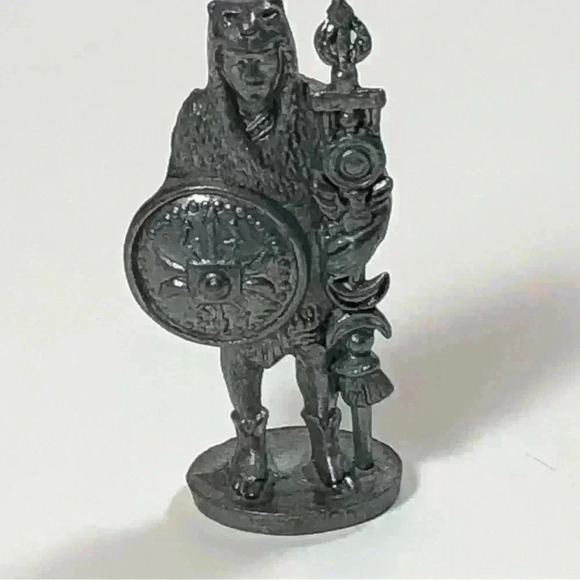 Tiny replica Roman  military figurines circa 50 AD. 1/4” tall, zinc alloy - Picture 9 of 14